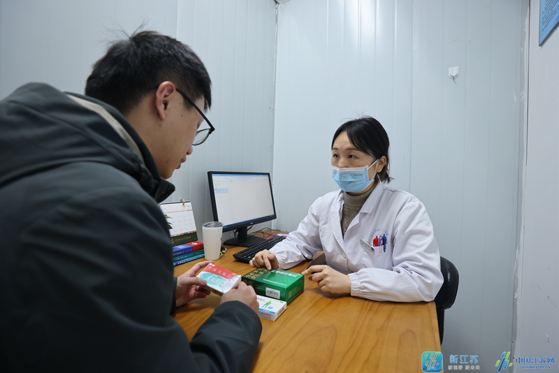 在医药市场上，处方药与非处方药之间的界限越来越模糊，这背后究竟隐藏着怎样的变化？